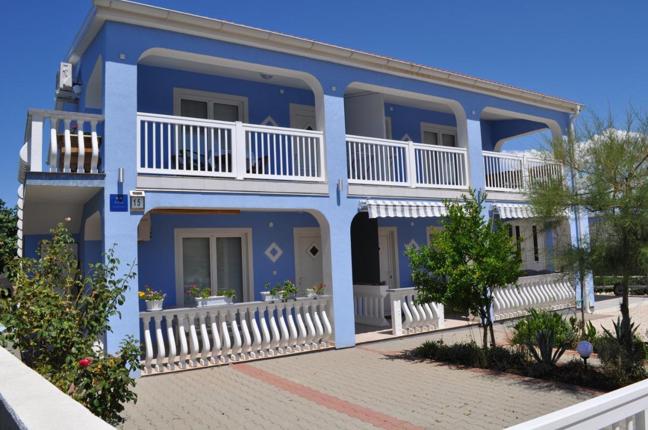 Marina Apartments วีร์ ภายนอก รูปภาพ