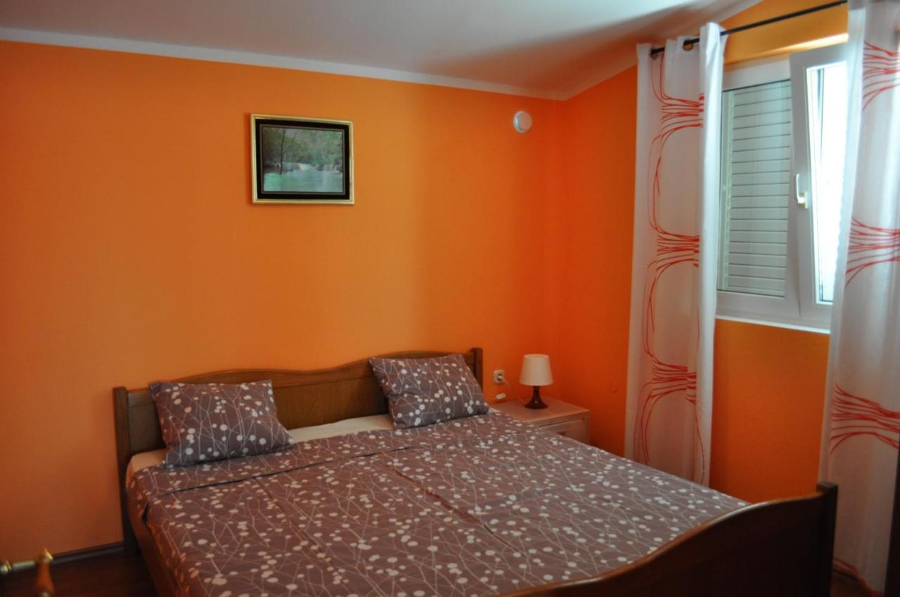Marina Apartments วีร์ ภายนอก รูปภาพ